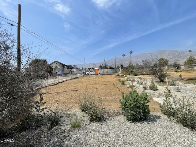 917 E Mendocino St, Altadena, CA 91001