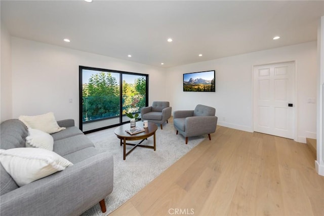 4976 Llano Dr, Woodland Hills, CA 91364 - photo 38