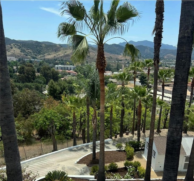 567 Lone Oak Dr, Thousand Oaks, CA 91362 - view of community with a mountain view