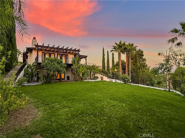 567 Lone Oak Dr, Thousand Oaks, CA 91362 - view of yard featuring a pergola