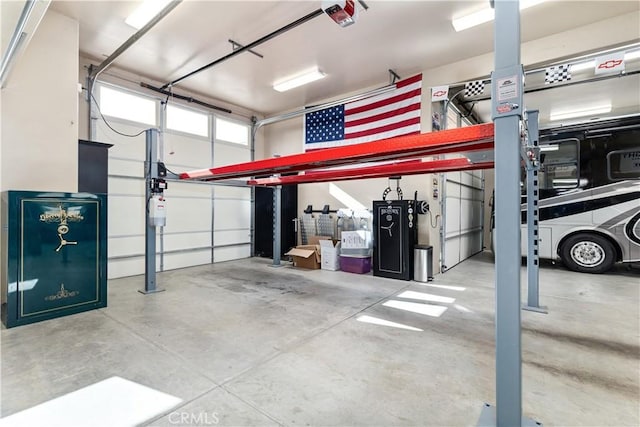 9942 Sunfish Cir, Paso Robles, CA 93446 - garage with a garage door opener