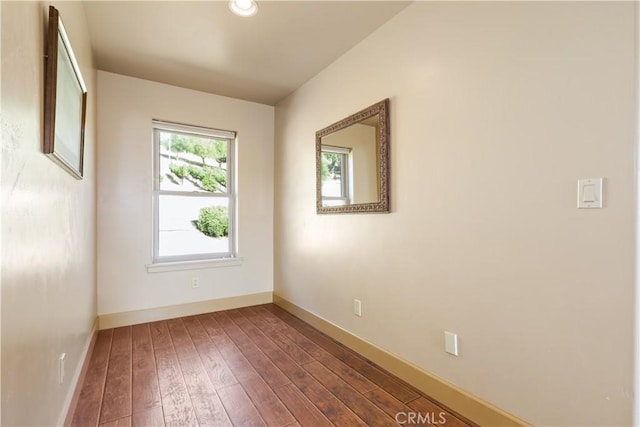 9942 Sunfish Cir, Paso Robles, CA 93446 - unfurnished room with baseboards and hardwood / wood-style floors