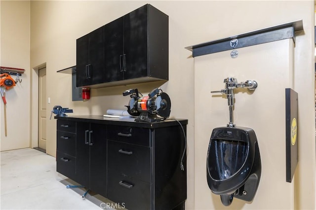 9942 Sunfish Cir, Paso Robles, CA 93446 - detailed view of concrete floors