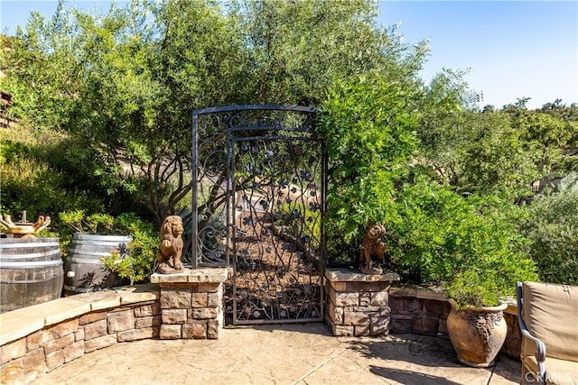 9942 Sunfish Cir, Paso Robles, CA 93446 - view of gate