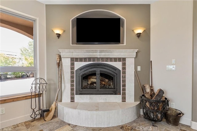 9942 Sunfish Cir, Paso Robles, CA 93446 - detailed view of a tiled fireplace and baseboards