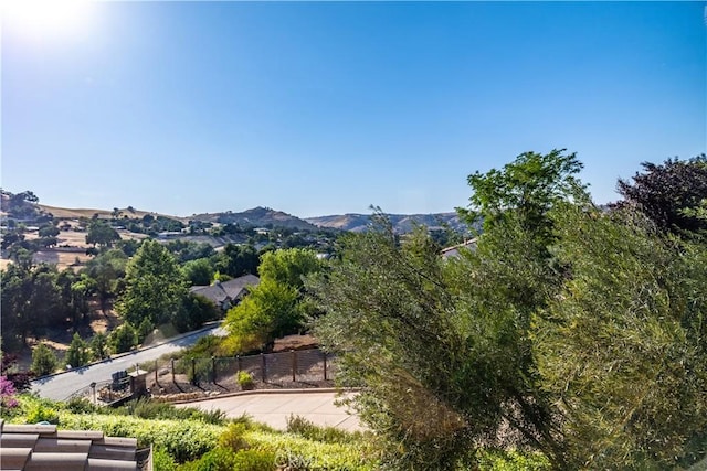 9942 Sunfish Cir, Paso Robles, CA 93446 - view of mountain background
