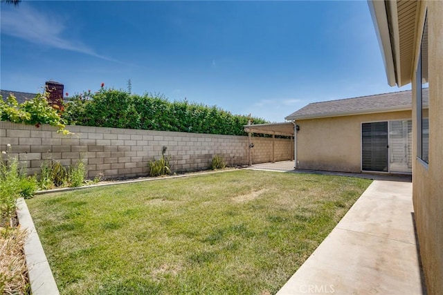 6772 Rook Dr, Huntington Beach, CA 92647 - fenced backyard with a patio