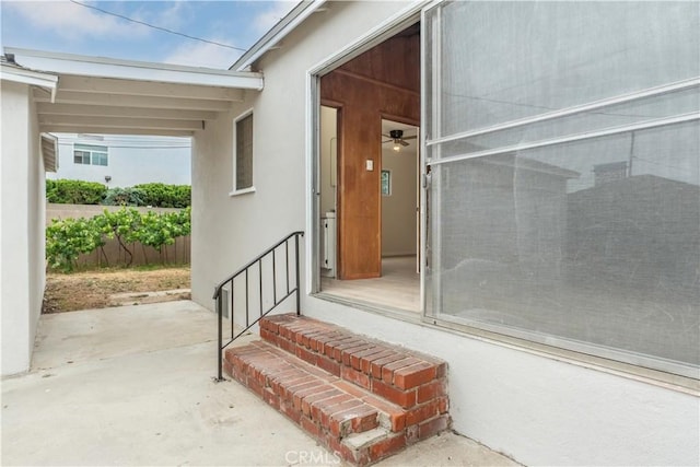 1534 W 154th Pl, Gardena, CA 90247 - entrance to property featuring stucco siding and a patio