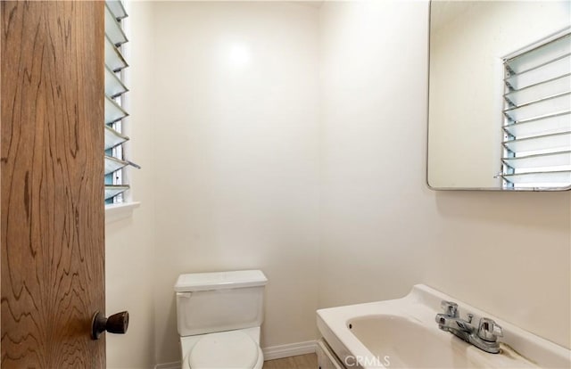 1534 W 154th Pl, Gardena, CA 90247 - half bath with toilet and a sink