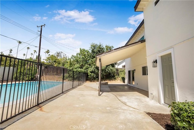801 Navajo Dr, Riverside, CA 92507 - view of patio
