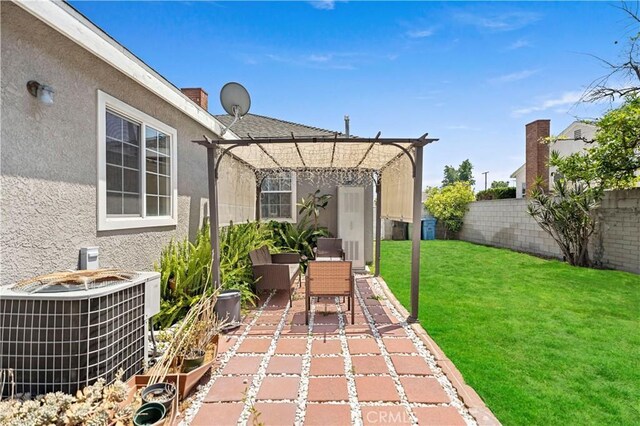 1425 Violeta Dr, Alhambra, CA 91801 - fenced backyard with a pergola and a patio area