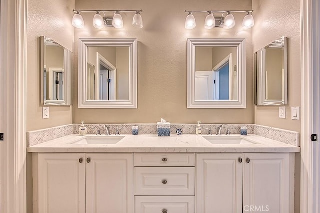 5 Kennedy Ct, Coto De Caza, CA 92679 - full bathroom with double vanity and a textured wall
