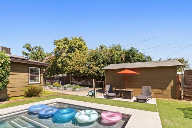 8 Barton Pkwy, Oakdale, CA 95361 - view of pool with a patio and a fenced backyard
