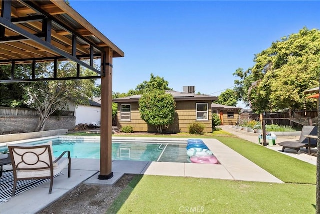 8 Barton Pkwy, Oakdale, CA 95361 - view of pool with a fenced backyard and a patio area