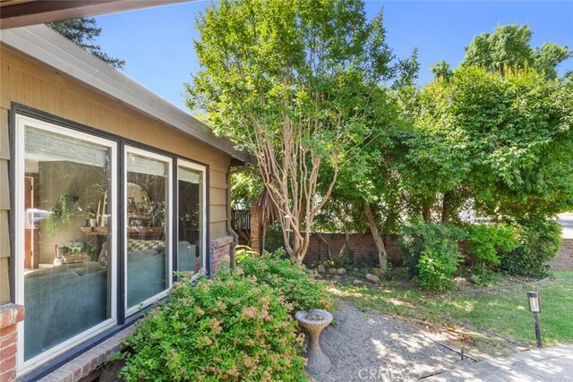 8 Barton Pkwy, Oakdale, CA 95361 - view of fenced backyard