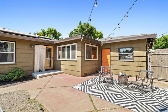 8 Barton Pkwy, Oakdale, CA 95361 - rear view of house featuring a patio area