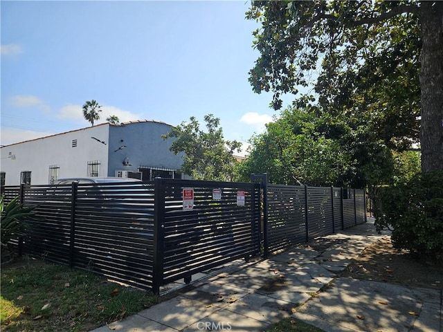 1722 W 60th Pl, Los Angeles, CA 90047 - view of gate