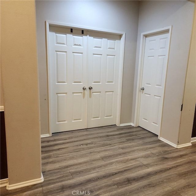 4979 Graphite Creek Rd, Jurupa Valley, CA 91752 - foyer entrance featuring wood finished floors and baseboards