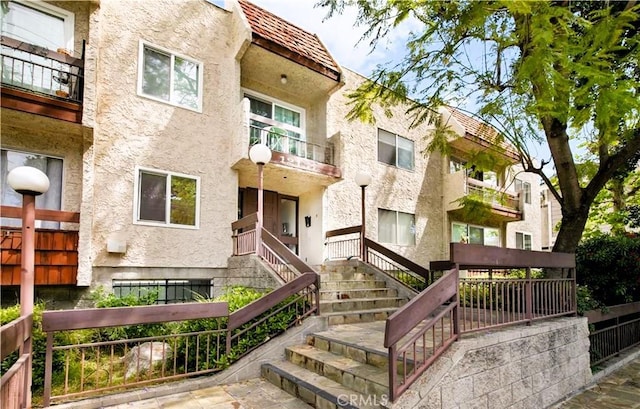 12157 Moorpark St Unit 204, Studio City, CA 91604 - view of apartment building / complex