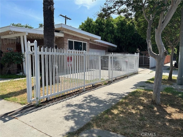 14914 Sylvan St, Van Nuys, CA 91411 - view of front facade featuring a fenced front yard