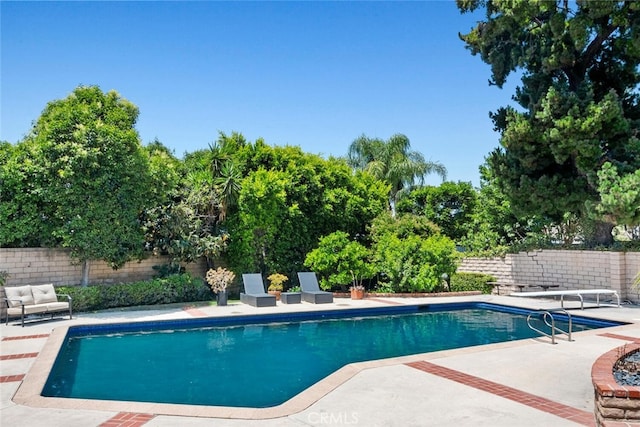 10225 Donna Ave, Northridge, CA 91324 - view of swimming pool featuring a patio area and a diving board