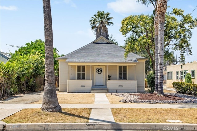3141 Locust St, Riverside, CA 92501 - bungalow featuring a porch