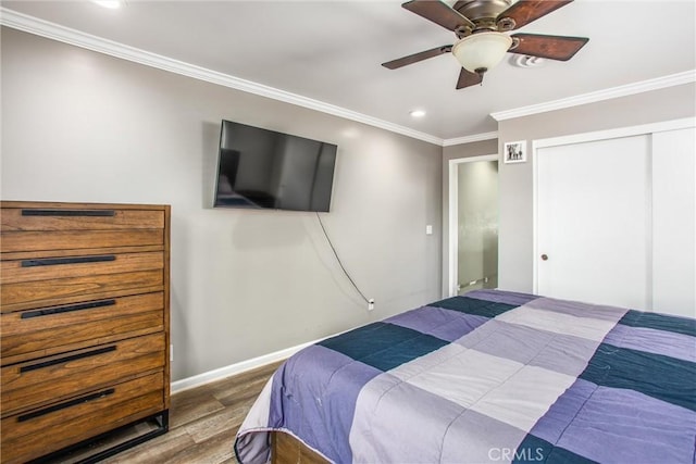 5169 Telefair Way, Riverside, CA 92506 - bedroom with wood finished floors, recessed lighting, ornamental molding, a closet, and ceiling fan