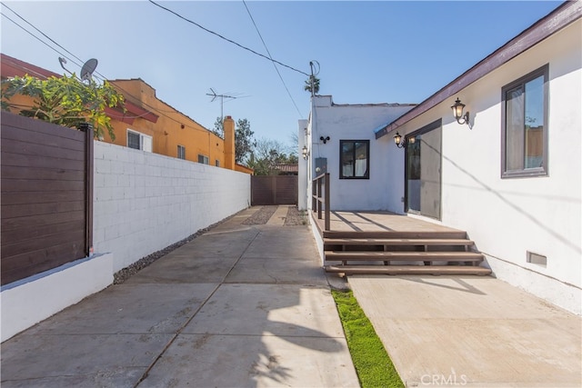 2702 Reynier Ave, Los Angeles, CA 90034 - photo 33