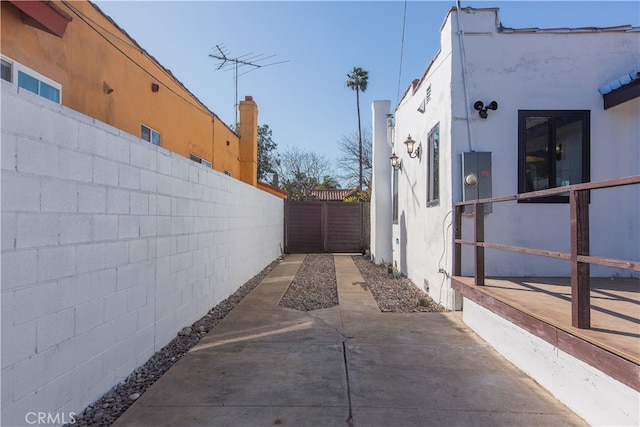 2702 Reynier Ave, Los Angeles, CA 90034 - photo 30