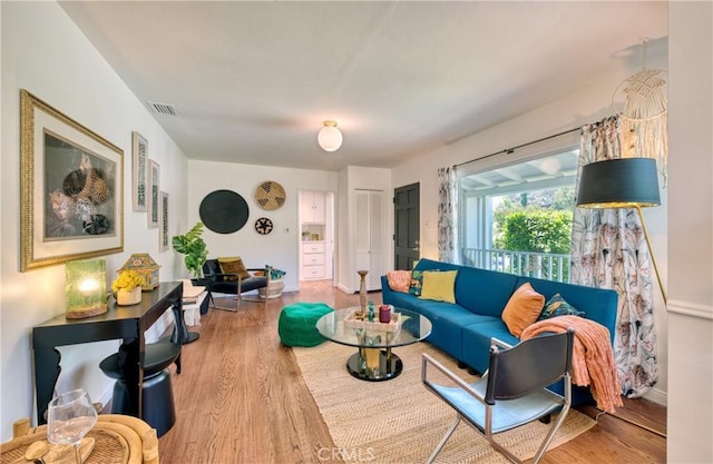 252 E Scenic Dr, Monrovia, CA 91016 - living area featuring wood finished floors and baseboards
