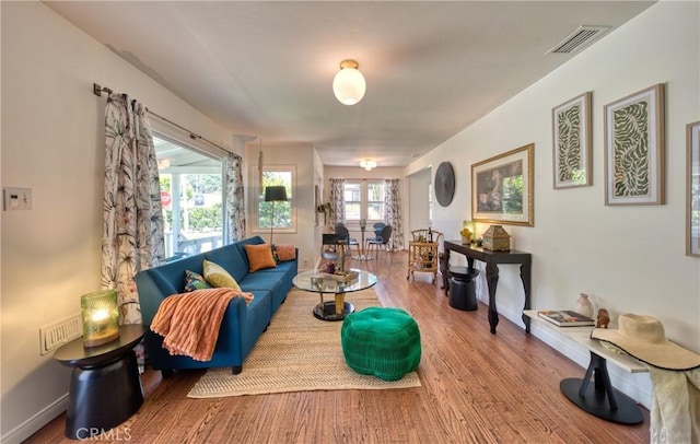 252 E Scenic Dr, Monrovia, CA 91016 - living area featuring wood finished floors
