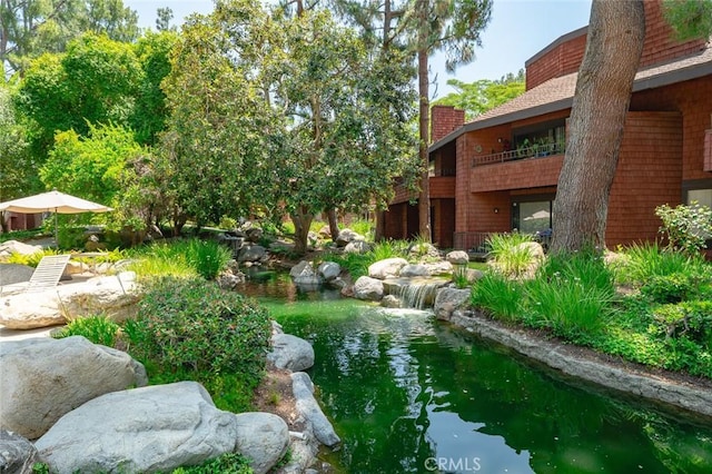 394 S Prospectors Rd Unit 102, Diamond Bar, CA 91765 - view of community featuring a small pond