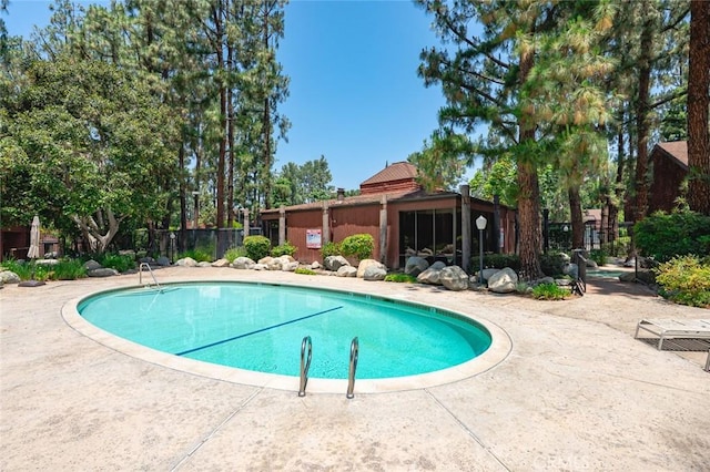394 S Prospectors Rd Unit 102, Diamond Bar, CA 91765 - community pool with a patio