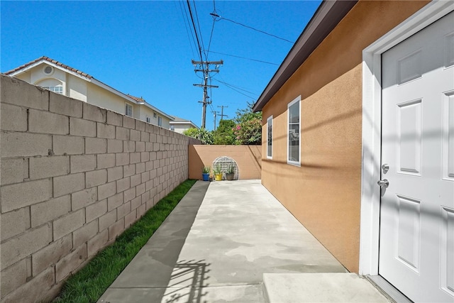3032 Cogswell Rd, El Monte, CA 91732 - fenced backyard with a patio area