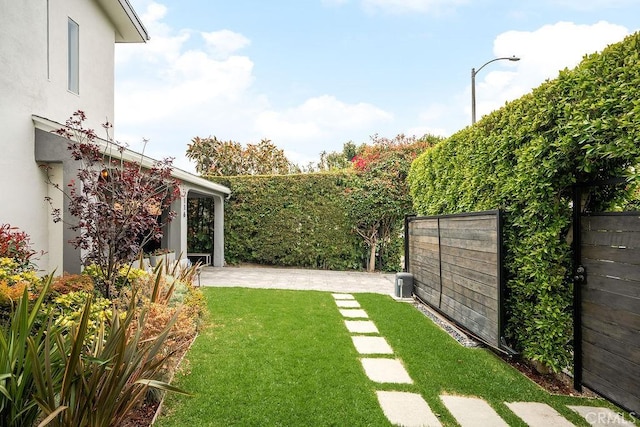 2116 S Cloverdale Ave, Los Angeles, CA 90016 - photo 10