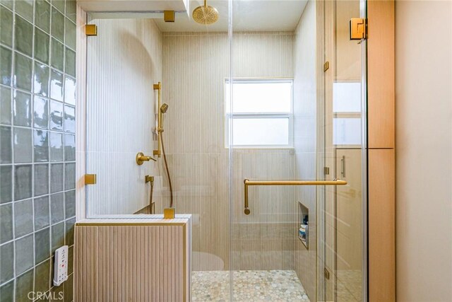 201 S Spruce St, Montebello, CA 90640 - full bath with a tile shower