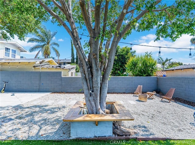 201 S Spruce St, Montebello, CA 90640 - fenced backyard with a patio