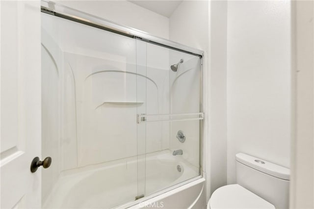 305 W Duarte Rd Unit G, Monrovia, CA 91016 - bathroom with toilet and enclosed tub / shower combo