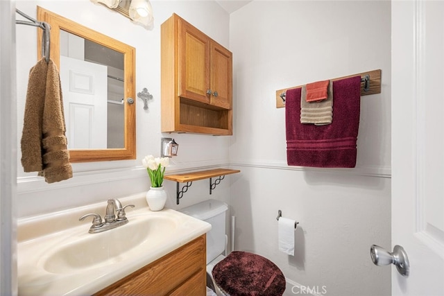 7028 E Parkcrest St, Long Beach, CA 90808 - bathroom with toilet and vanity