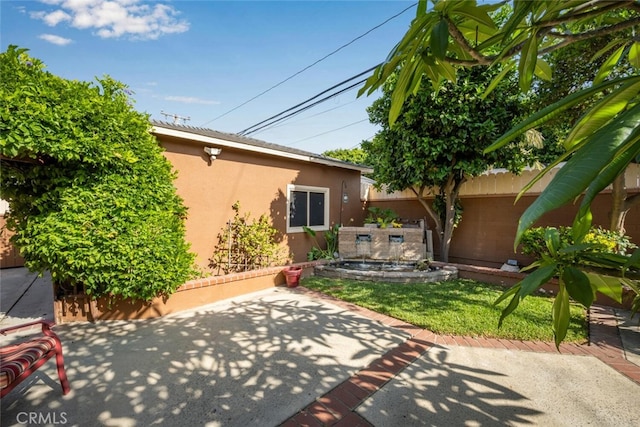 7028 E Parkcrest St, Long Beach, CA 90808 - view of patio