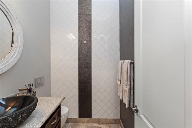 17180 Mockingbird Canyon Rd, Riverside, CA 92504 - bathroom with vanity and toilet
