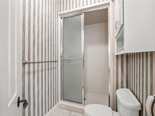 6660 N St Catherine Ct, Fresno, CA 93711 - full bathroom featuring a shower stall, tile patterned floors, and wallpapered walls