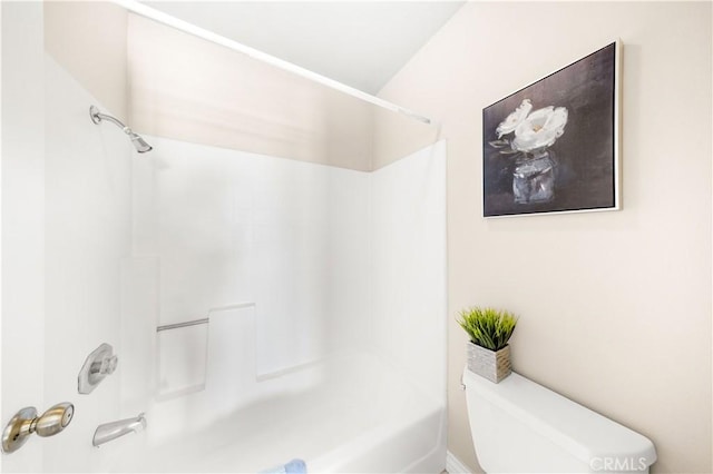 67 Remington Unit 231, Irvine, CA 92620 - bathroom with toilet and shower / washtub combination