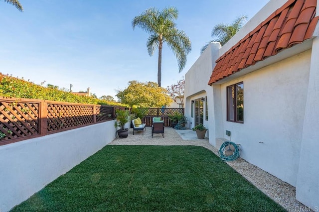 4280 Trias St, San Diego, CA 92103 - fenced backyard with a patio