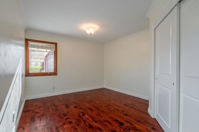 4280 Trias St, San Diego, CA 92103 - empty room with dark wood-type flooring and crown molding