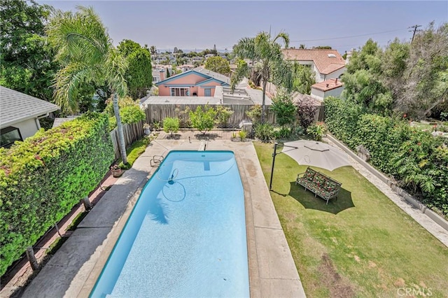 1440 8th St, Manhattan Beach, CA 90266 - view of swimming pool featuring a fenced backyard