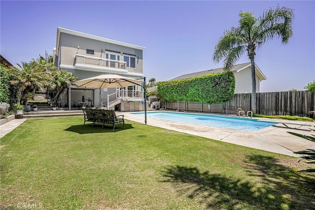 1440 8th St, Manhattan Beach, CA 90266 - view of pool with stairway and a fenced backyard