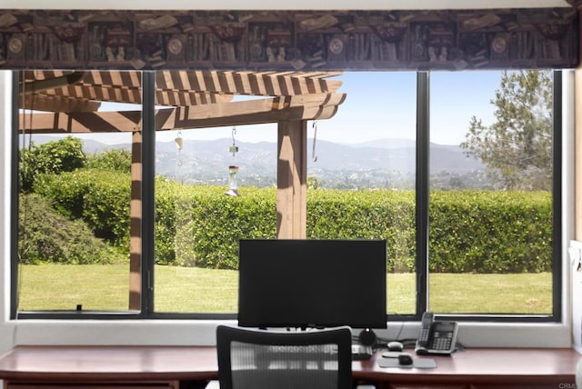2221 Cortina Cir, Escondido, CA 92029 - office view of a desk