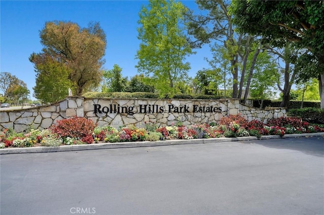 23 Quarterhorse Ln, Rolling Hills Estates, CA 90274 - photo 2