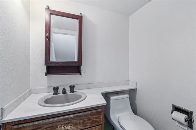 434 S Los Robles Ave Unit 4, Pasadena, CA 91101 - bathroom featuring vanity and toilet